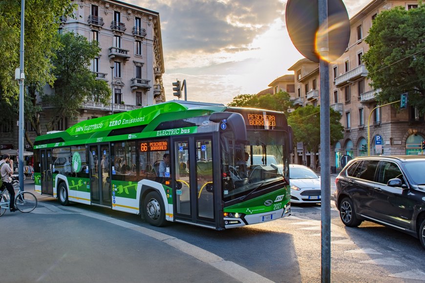 CAF CIERRA DOS CONTRATOS CON LAS CIUDADES DE GRANADA Y MILÁN